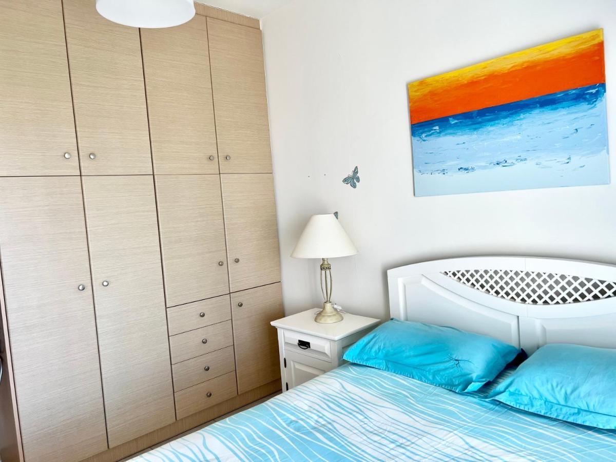 Odyssey Beach Front Apartment La Canea Exterior foto